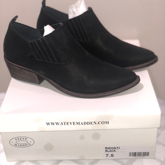 Steve Madden ankle cowboy style boot . New in box - Picture 2 of 2